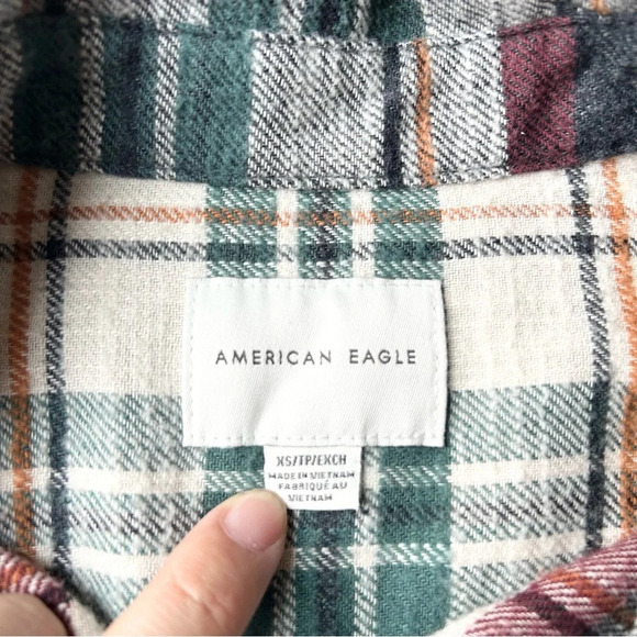 American Eagle Cropped Button Up  Flannel - Picture 7 of 13